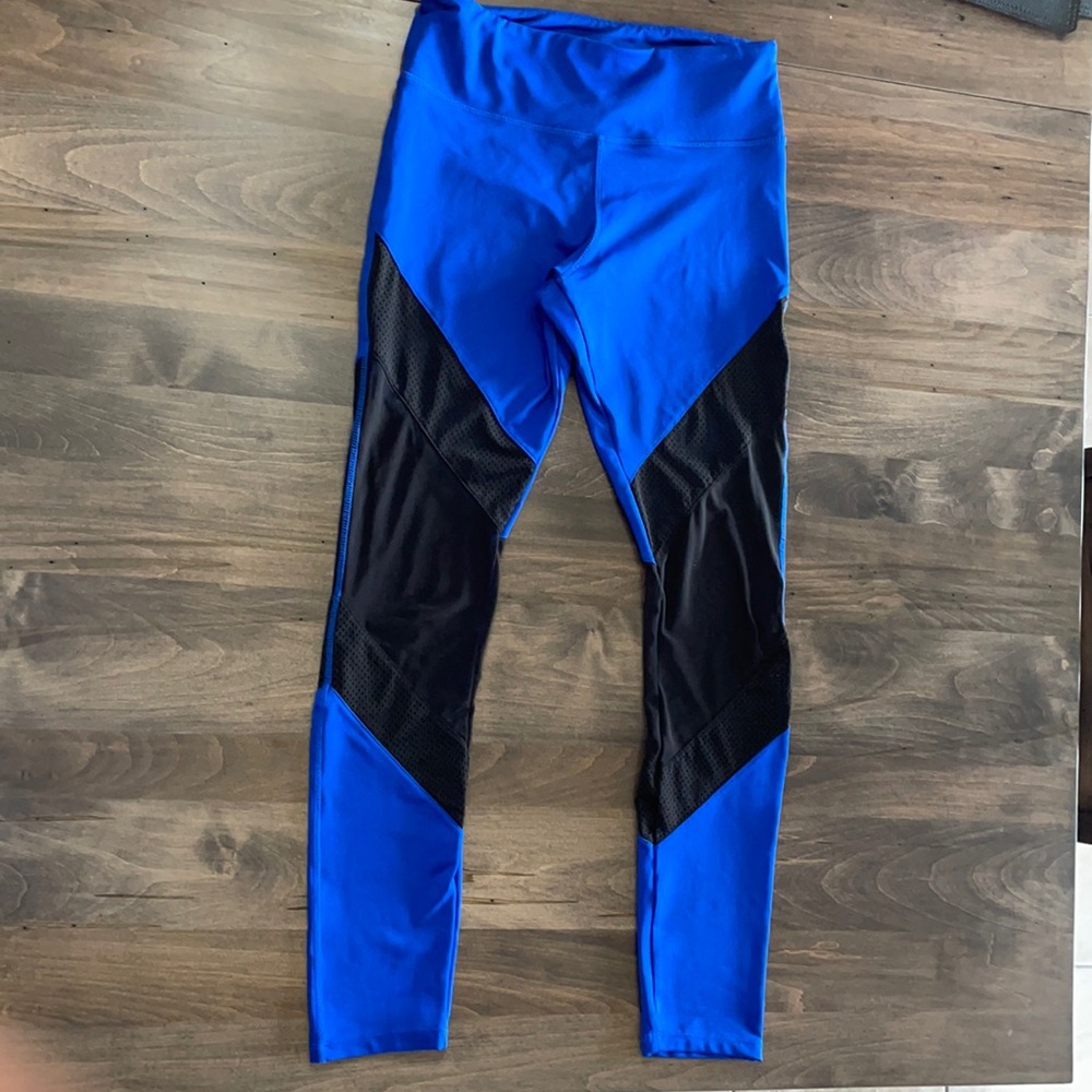 Gorgeous Blue with black mesh leggings